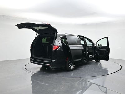 2025 Chrysler Pacifica Hybrid Select