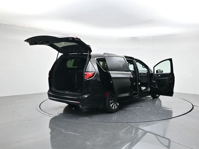 2025 Chrysler Pacifica Hybrid Select