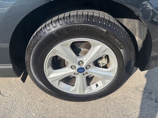 2022 Ford Edge SE
