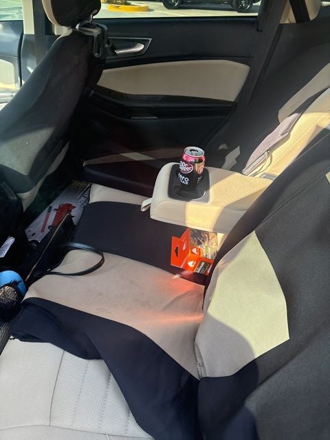2022 Ford Edge SE