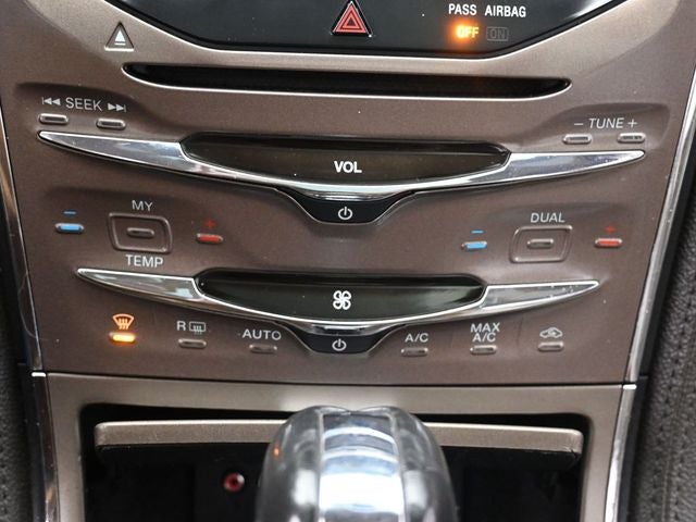 2014 Lincoln MKX Base