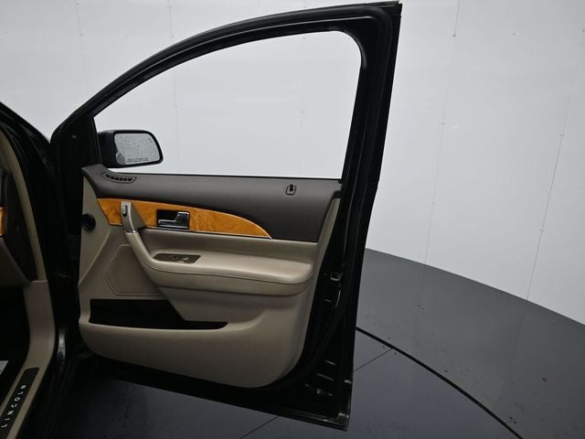 2014 Lincoln MKX Base