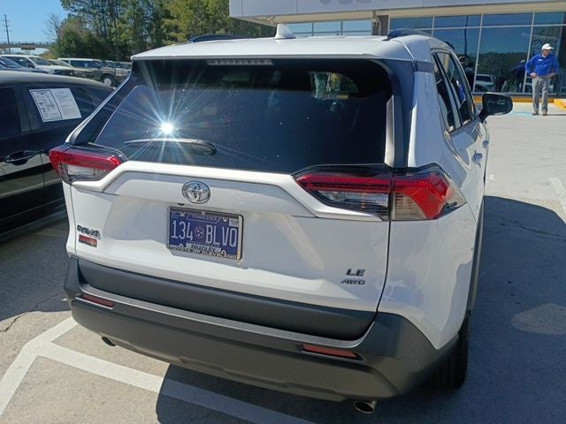 2021 Toyota RAV4 LE