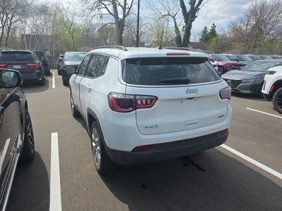 2023 Jeep Compass Latitude Lux