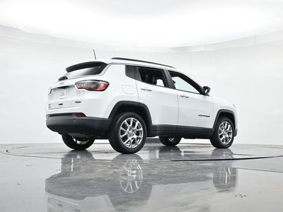 2023 Jeep Compass Latitude Lux