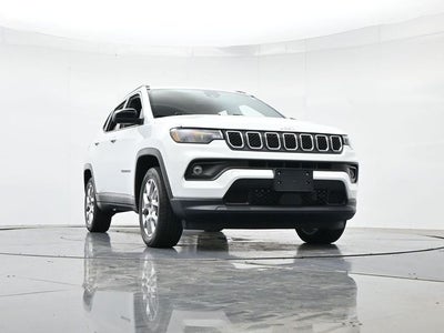2023 Jeep Compass Latitude Lux