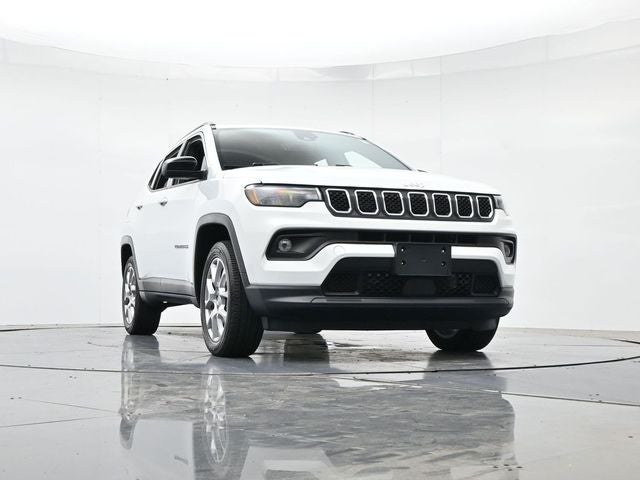 2023 Jeep Compass Latitude Lux