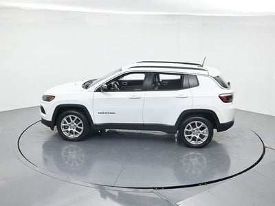 2023 Jeep Compass Latitude Lux