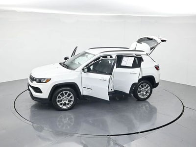 2023 Jeep Compass Latitude Lux