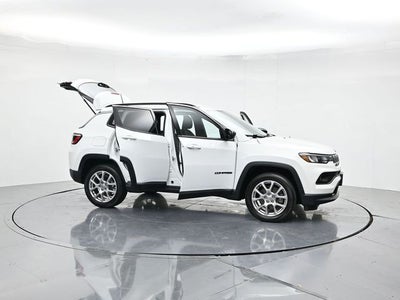 2023 Jeep Compass Latitude Lux