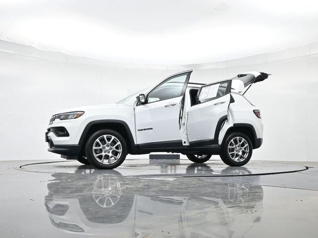 2023 Jeep Compass Latitude Lux