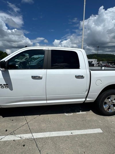 2017 RAM 1500 SLT