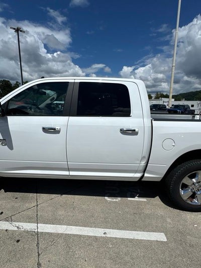 2017 RAM 1500 SLT