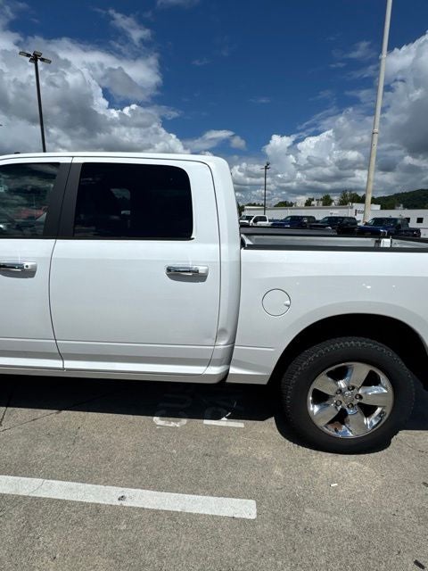 2017 RAM 1500 SLT