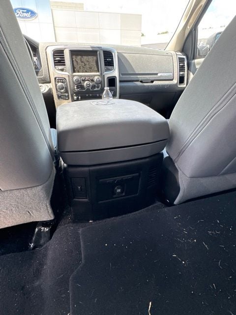 2017 RAM 1500 SLT