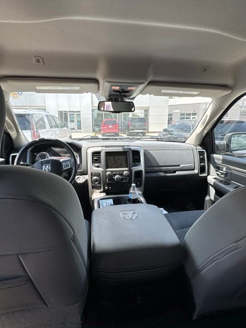 2017 RAM 1500 SLT
