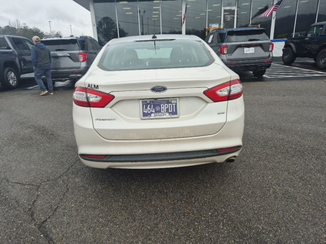 2016 Ford Fusion SE