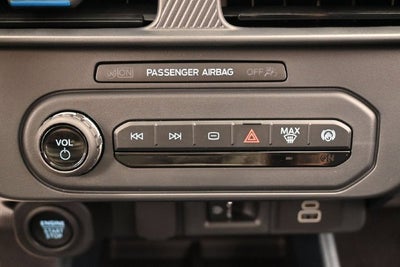 2026 Ford Maverick Lobo Standard Moonroof