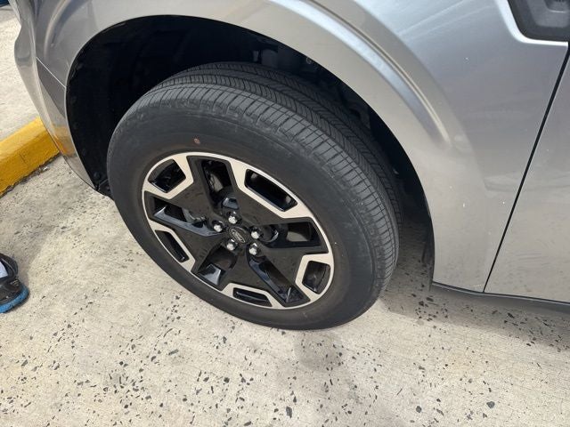 2023 Ford Maverick XL