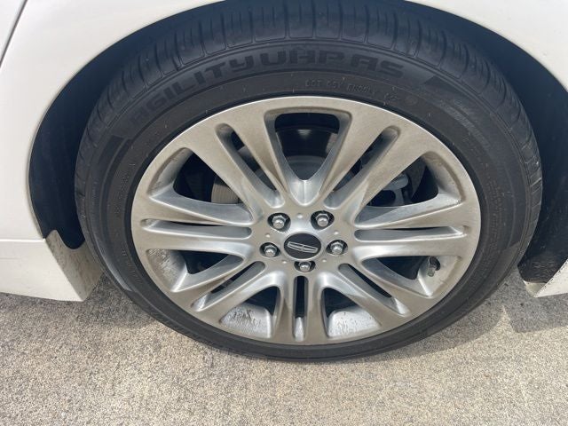 2014 Lincoln MKZ Hybrid Base