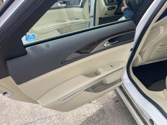 2014 Lincoln MKZ Hybrid Base