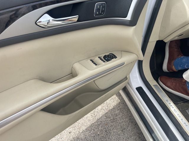 2014 Lincoln MKZ Hybrid Base