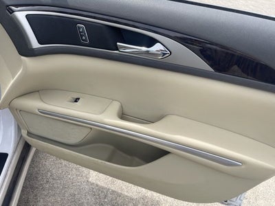 2014 Lincoln MKZ Hybrid Base