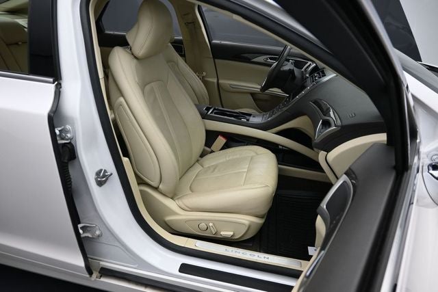 2014 Lincoln MKZ Hybrid Base
