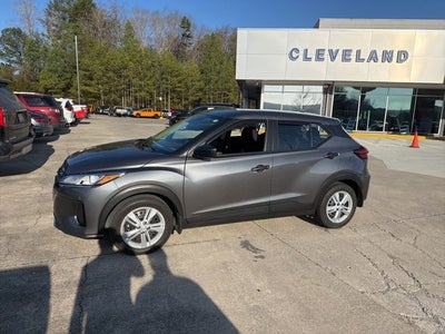 2024 Nissan Kicks S