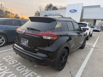 2021 Nissan Kicks SR