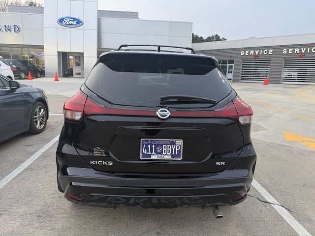 2021 Nissan Kicks SR