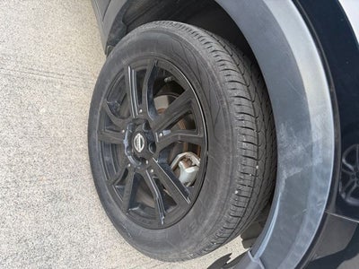 2021 Nissan Kicks SR