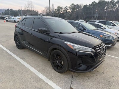 2021 Nissan Kicks SR