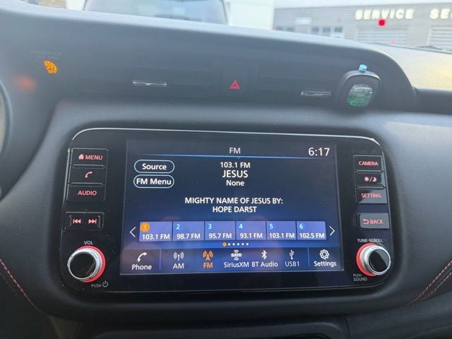 2021 Nissan Kicks SR