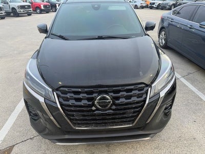 2021 Nissan Kicks SR