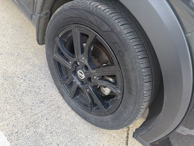 2021 Nissan Kicks SR