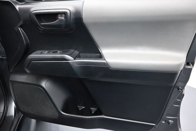 2022 Toyota Tacoma SR V6