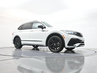2022 Volkswagen Tiguan 2.0T SE R-Line Black