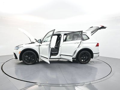 2022 Volkswagen Tiguan 2.0T SE R-Line Black