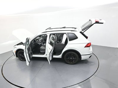 2022 Volkswagen Tiguan 2.0T SE R-Line Black
