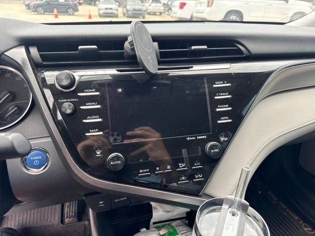 2019 Toyota Camry Hybrid Hybrid SE