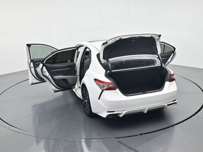 2019 Toyota Camry Hybrid SE