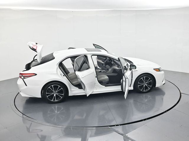 2019 Toyota Camry Hybrid SE