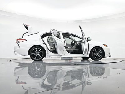 2019 Toyota Camry Hybrid SE