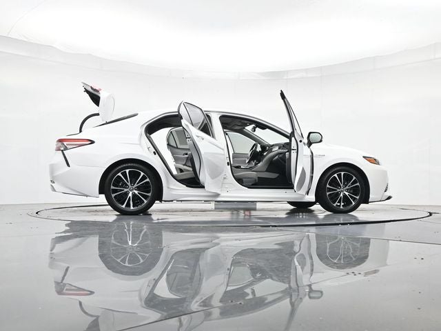 2019 Toyota Camry Hybrid SE