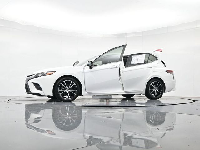 2019 Toyota Camry Hybrid SE