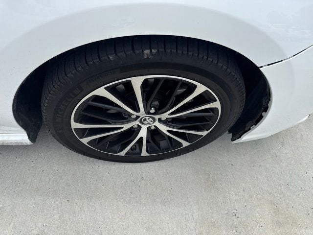 2019 Toyota Camry Hybrid Hybrid SE