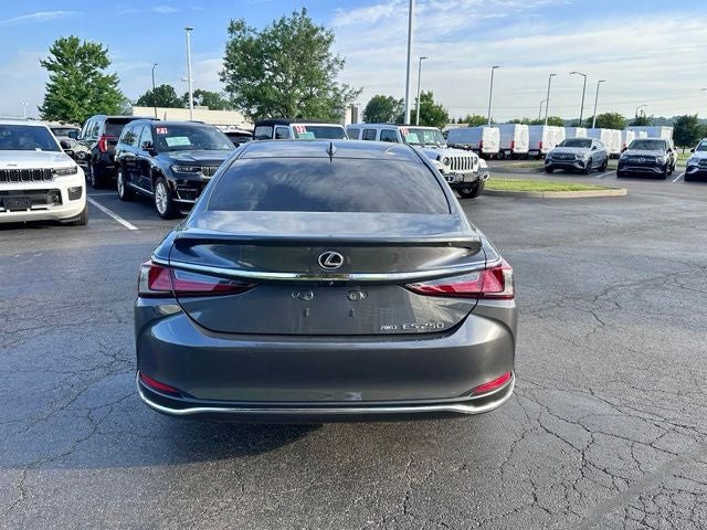 2023 Lexus ES Base