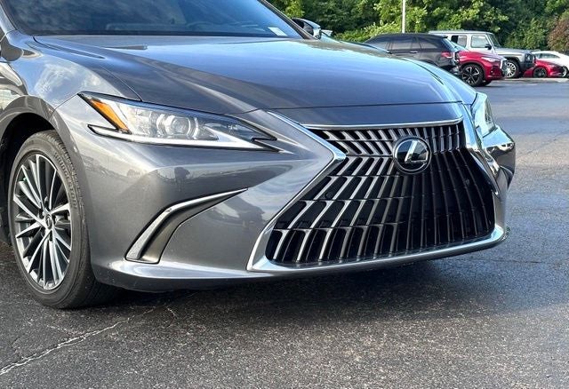 2023 Lexus ES Base