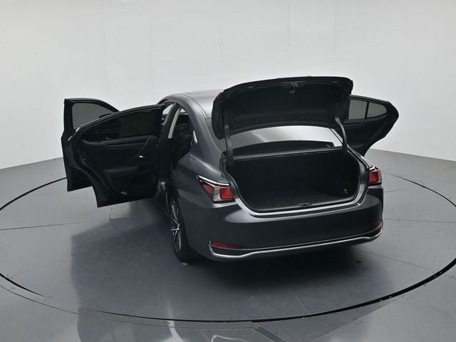 2023 Lexus ES Base
